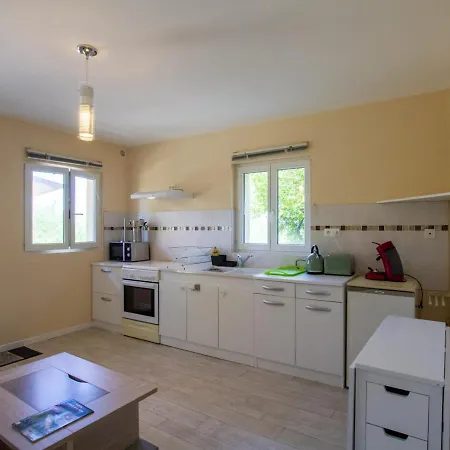 Confortable Avec Piscine Chauffee, Wi-fi Et Animaux Acceptes - Fr-1-616-287 *